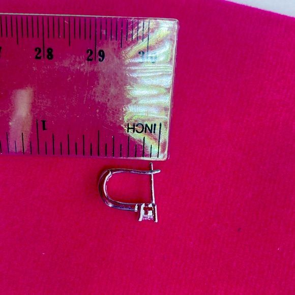 🌟  Silver Diamond Earrings - Picture 4 of 5